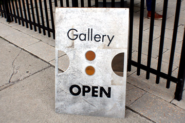 Gallery open sign